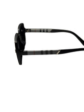 Load image into Gallery viewer, Ladies black and grey sunglasses
