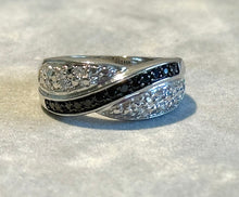 Load image into Gallery viewer, Black and white Austrian crystal ring in sterling silver