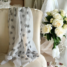 Load image into Gallery viewer, Long black and white scarf for women