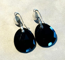 Load image into Gallery viewer, Black onyx earrings