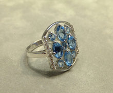 Load image into Gallery viewer, Blue topaz gemstone ring