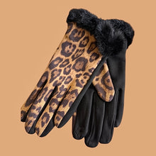 Load image into Gallery viewer, Camel and black print ladies gloves