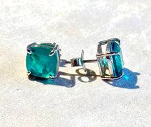 Load image into Gallery viewer, Emerald green Paraiba Tourmaline earrings