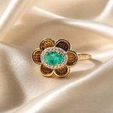 Load image into Gallery viewer, Flower Emerald and gold filled ring