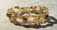 Load image into Gallery viewer, Golden Citrine gemstone and pearl bracelet
