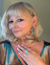 Load image into Gallery viewer, Round handmade woven earrings