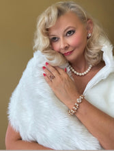 Load image into Gallery viewer, Pearl bracelet