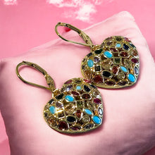 Load image into Gallery viewer, heart drop gemstone earring