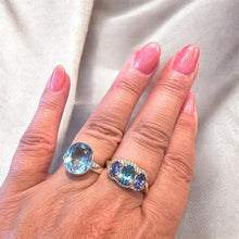 Load image into Gallery viewer, Blue topaz gemstone ring