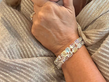 Load image into Gallery viewer, Crystal bracelet in gold