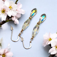 Load image into Gallery viewer, Crystal drop earrings