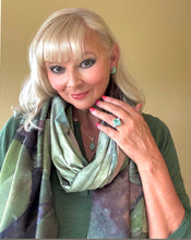 Load image into Gallery viewer, Mint Green Paraiba Tourmaline gemstone ring in sterling silver