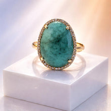 Load image into Gallery viewer, Ladies emerald gemstone ring