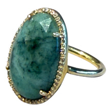 Load image into Gallery viewer, Oval emerald gemstone statement ring