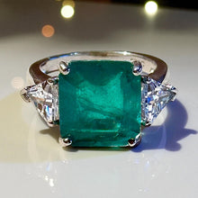 Load image into Gallery viewer, Green Paraiba tourmaline ring for ladies