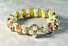 Load image into Gallery viewer, Pink crystal and pearl handmade bracelet