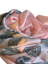 Load image into Gallery viewer, Pink silk print scarf