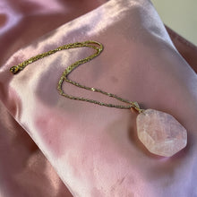 Load image into Gallery viewer, Rose quartz gemstone necklace