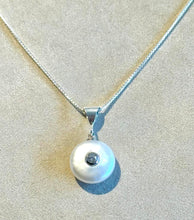 Load image into Gallery viewer, White freshwater pearl pendant necklace in sterling silver