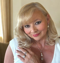 Load image into Gallery viewer, White pearl and crystal drop earrings