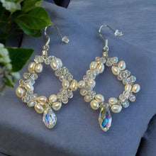 Load image into Gallery viewer, Woven pearl drop earrings