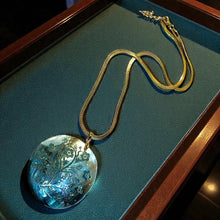 Load image into Gallery viewer, Pendant necklace in gold filled