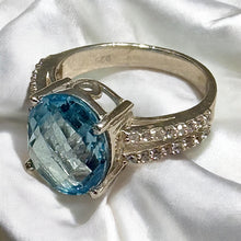 Load image into Gallery viewer, Oval blue topaz gemstone ring