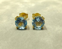 Load image into Gallery viewer, Blue topaz earrings
