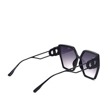 Load image into Gallery viewer, side view of black sunglasses