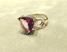 Load image into Gallery viewer, side view of Amethyst ring