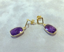 Load image into Gallery viewer, Amethyst gold drop earrings