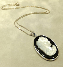 Load image into Gallery viewer, Black and white cameo Pendant necklace
