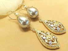 Load image into Gallery viewer, pearl and gold earrings
