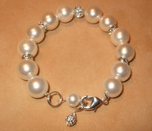 Load image into Gallery viewer, Handcrafted Mother of Pearl and Swarovski Crystal Bracelet - butlercollection