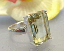 Load image into Gallery viewer, green amethyst ring