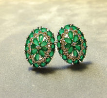 Load image into Gallery viewer, Indian Emerald stud earrings
