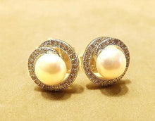 Load image into Gallery viewer, Natural white pearl stud earrings