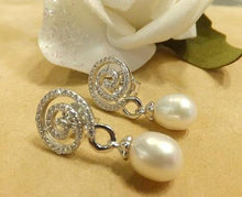 Load image into Gallery viewer, Drop white topaz and natural pearl earring