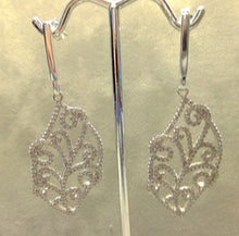 Load image into Gallery viewer, Swarovski crystal drop earrings
