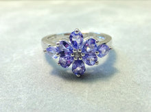 Load image into Gallery viewer, Tanzanite gemstone ring