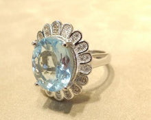 Load image into Gallery viewer, flower ring in blue topaz
