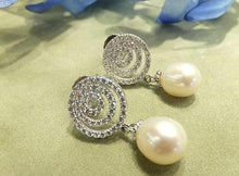 Load image into Gallery viewer, White pearl and white topaz earrings