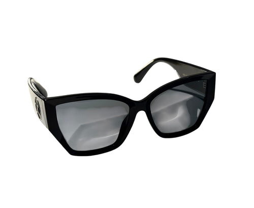 Black sunglasses for women with silver details