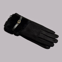 Load image into Gallery viewer, Ladies black winter gloves with fur trim
