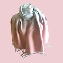 Load image into Gallery viewer, Winter scarf for women
