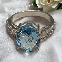 Load image into Gallery viewer, Oval cut blue topaz gemstone ring
