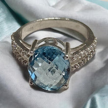 Load image into Gallery viewer, Oval cut blue topaz gemstone ring
