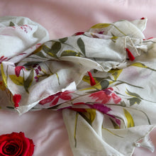 Load image into Gallery viewer, Colorful floral print scarf
