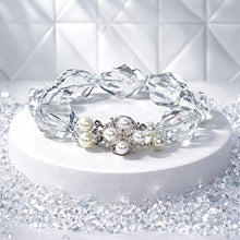 Load image into Gallery viewer, Crystal quartz and pearl bracelet
