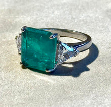 Load image into Gallery viewer, Green Paraiba tourmaline ring for women
